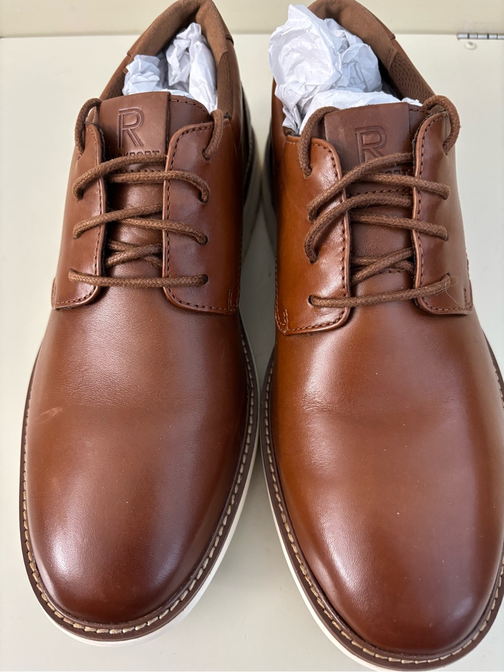 Rockport Men's Chestnut Brown Leather Chukka Boots